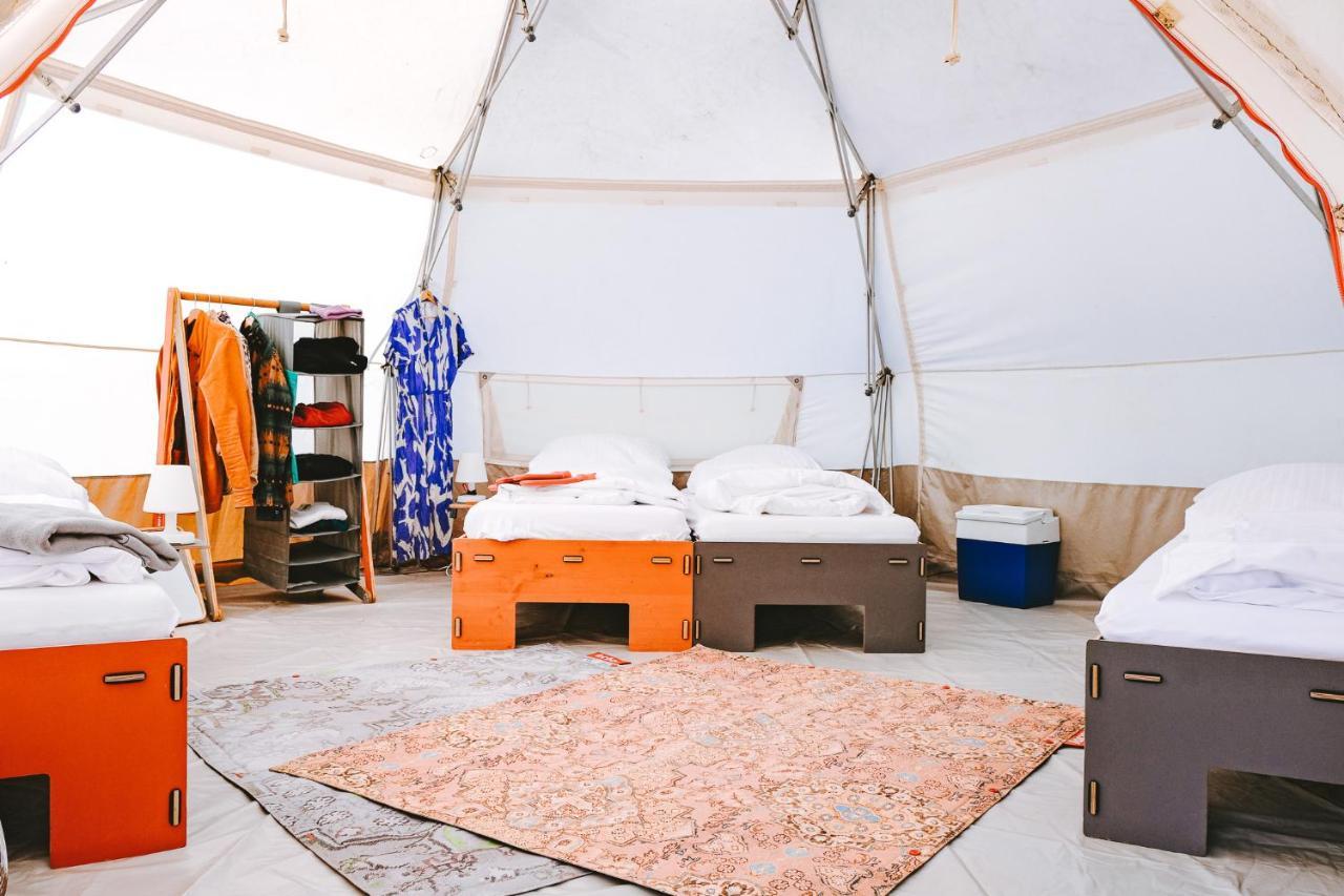 Domo Camp - Nature Glamping Hof Viehbrook Hotell Rendswuhren Exteriör bild