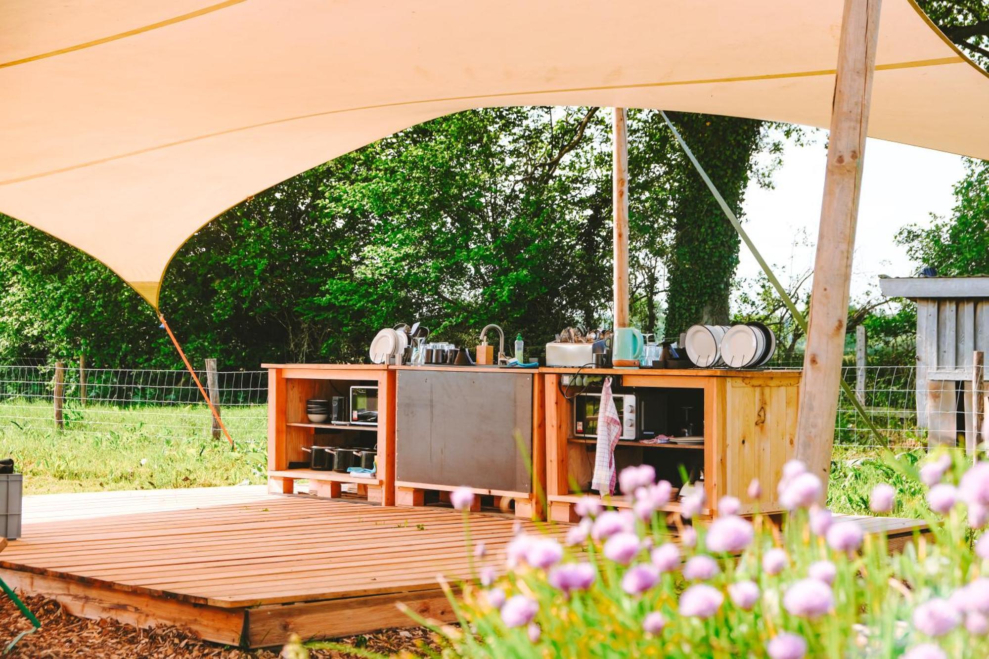 Domo Camp - Nature Glamping Hof Viehbrook Hotell Rendswuhren Exteriör bild